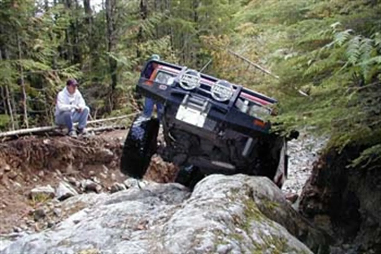 ARB 3414090 Front Deluxe Bull Bar Winch Mount Bumper; w/Leaf Springs;